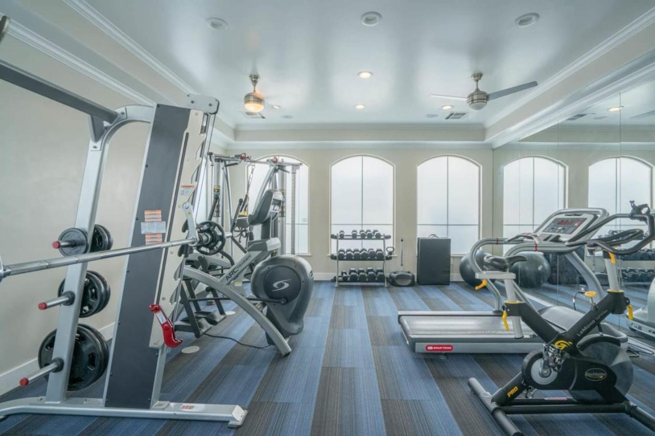 Апартаменти Posh 2Bd - Midtown - Gym, Pool, W-D, Parking - Sleeps 8 Фінікс Екстер'єр фото